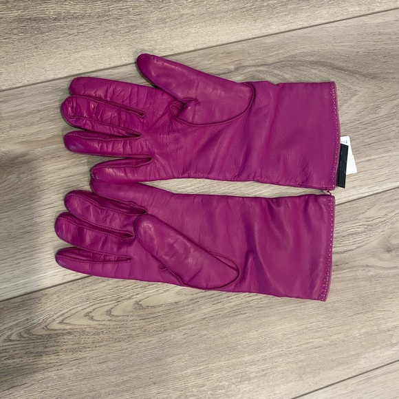 Coach gloves NWT 7.5 - Picture 4 of 4